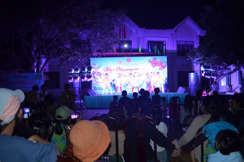 Hoạt động giao lưu văn hóa văn nghệ mừng Đảng, mừng Xuân tại xã biên giới Krông Na