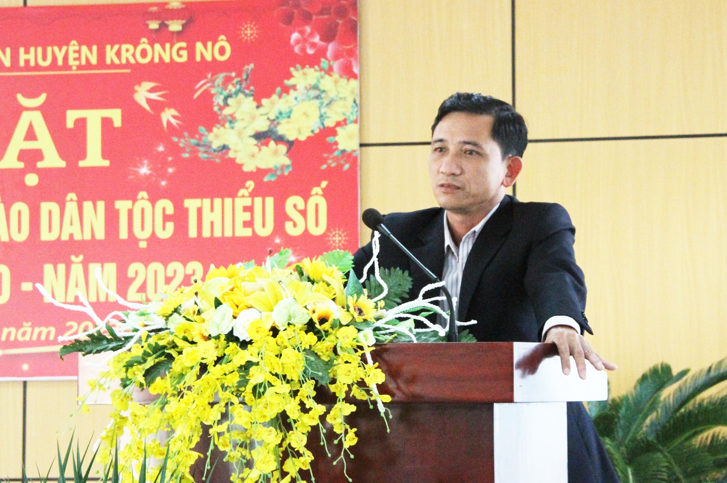 Ông Nguyễn Ngọc Thạch - Phó Trưởng Ban Dân tộc Đắk Nông phát biểu tại buổi gặp mặt