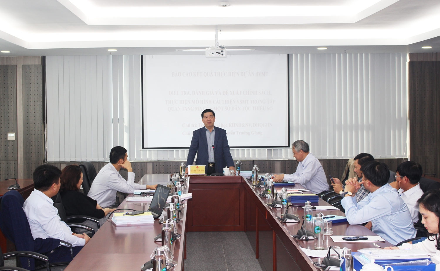 Ts. Lê Sơn Hải - Thứ trưởng, Phó Chủ nhiệm, Chủ tịch Hội đồng Khoa học và Công nghệ của UBDT chủ trì buổi nghiệm thu Dự án