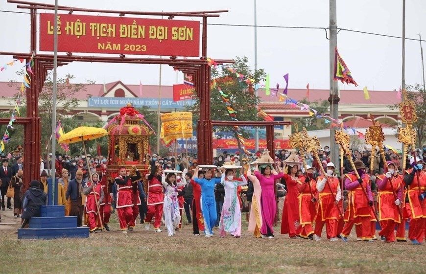 Lễ hội Tịch điền Đọi Sơn năm 2023 diễn ra từ ngày 5 - 7 tháng Giêng năm Quý Mão (tức ngày 26 - 28/1/2023) với nhiều hoạt động ý nghĩa, sôi nổi. (Ảnh: Thanh Tùng/TTXVN)