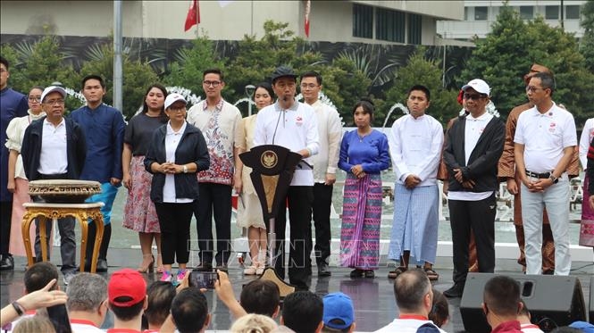 Tổng thống Indonesia Joko Widodo (Jokowi) phát biểu khởi động Năm Chủ tịch ASEAN Indonesia 2023 với chủ đề "ASEAN tầm vóc: Tâm điểm của tăng trưởng". 
