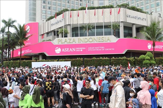 Đông đảo người dân Jakarta tham dự lễ khởi động Năm Chủ tịch ASEAN Indonesia 2023. 
