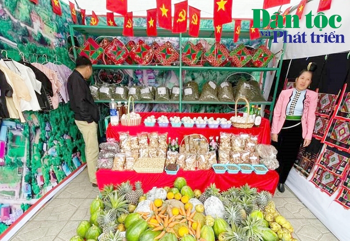 Nông sản của đồng bào các dân tộc huyện Quỳnh Nhai tham gia trưng bày trong Tuần Văn hóa, thể thao và du lịch năm 2023