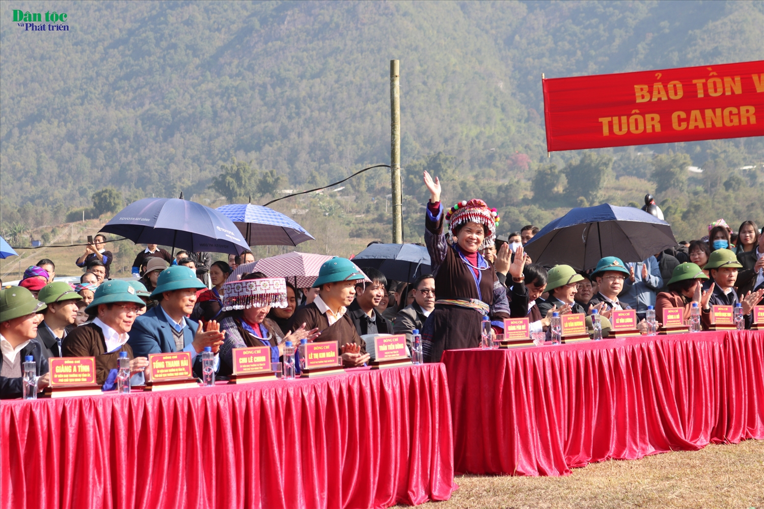 Đoàn đại biểu tỉnh Lai Châu dự chương trình phục dựng Lễ hội “Gầu tào” của huyện Than Uyên