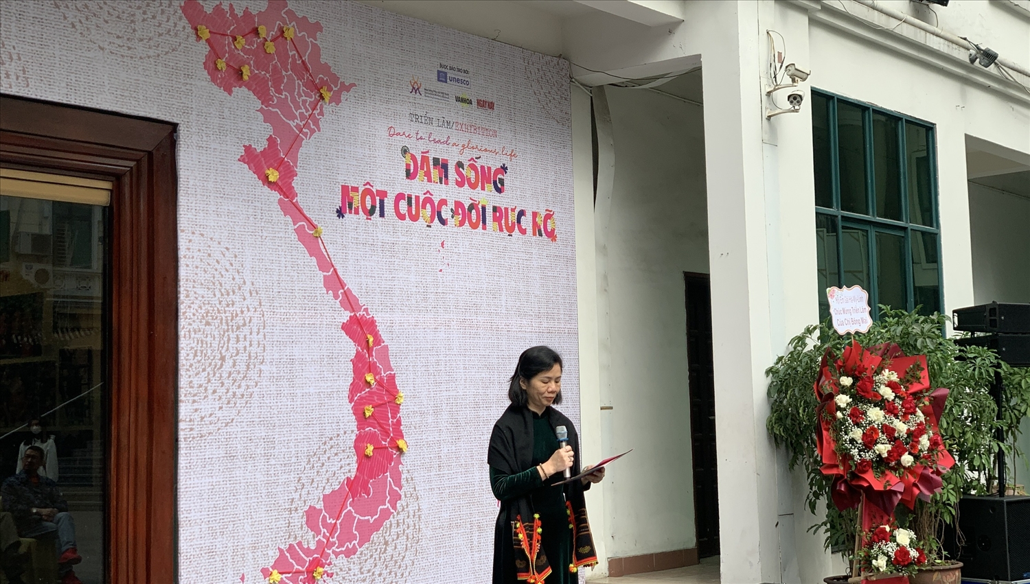 Bà Nguyễn Thị Minh Hương, Phó chủ tịch Hội liên hiệp Phụ nữ Việt Nam phát biểu tại buổi lễ