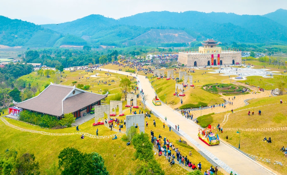 Khu du lịch tâm linh - sinh thái Tây Yên Tử thu hút hàng vạn du khách trong Tuần Văn hóa - Du lịch tỉnh Bắc Giang năm 2023 