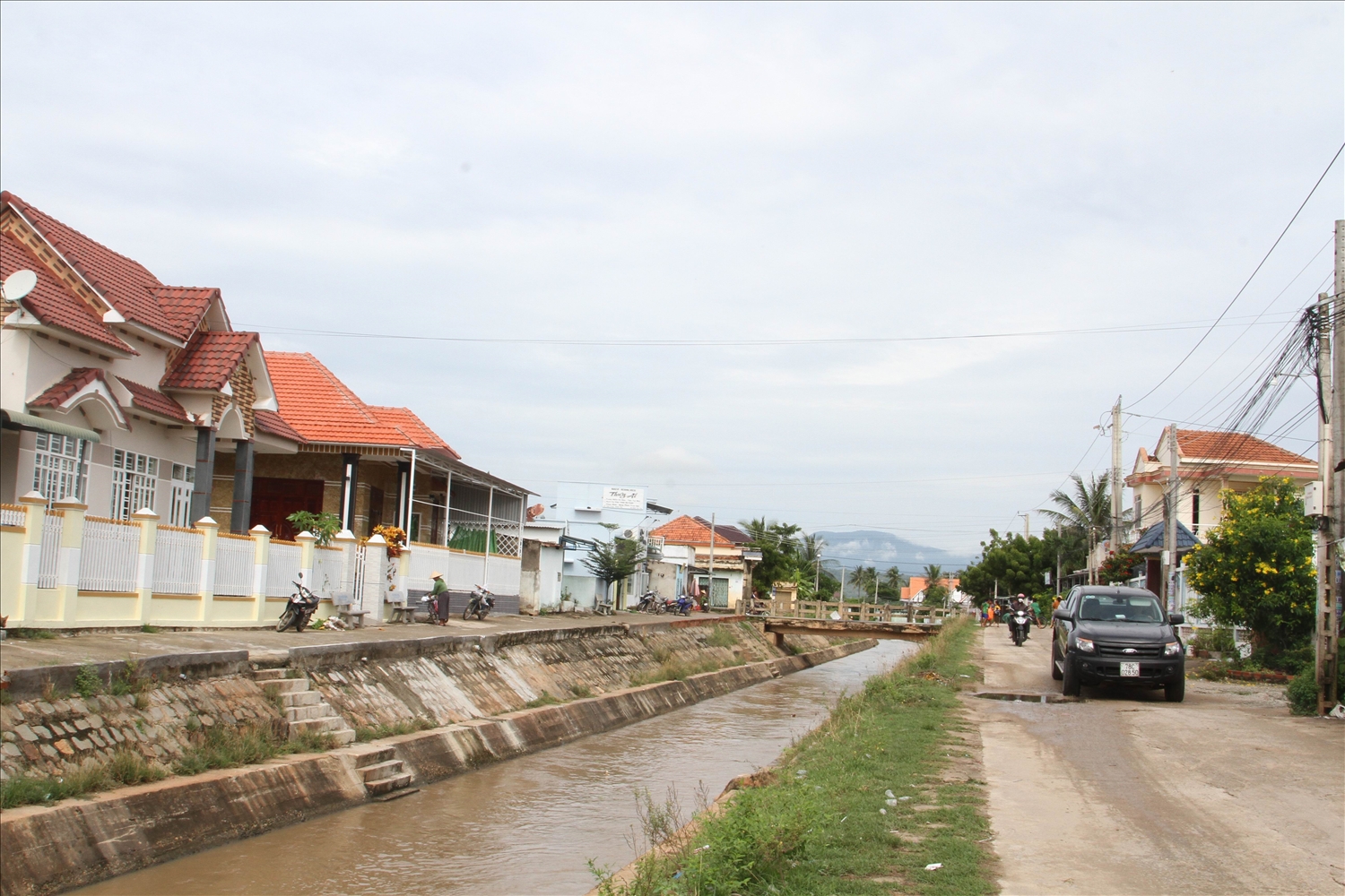 Một góc nông thôn mới vùng đồng bào Chăm xã Phước Thái, huyện Ninh Phước. 