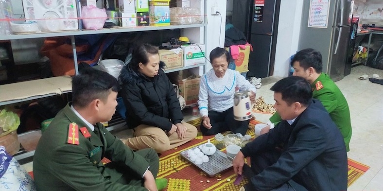 Lực lượng chức năng tỉnh Thanh Hoá tích cực tuyên truyền pháp luật cho người dân