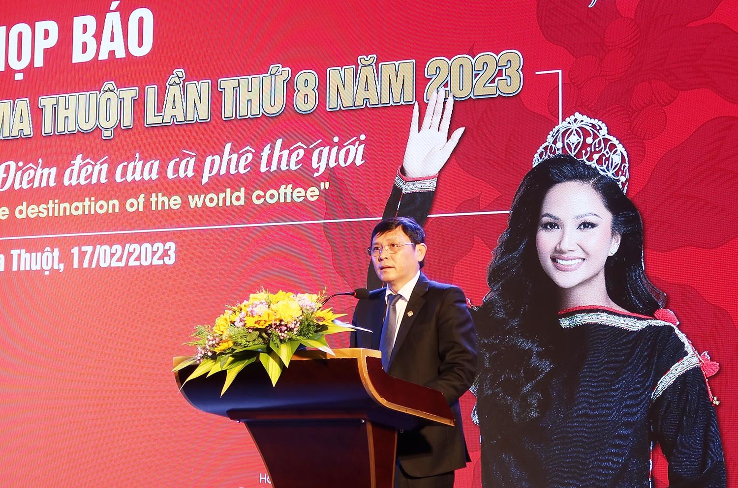 Phó Chủ tịch thường trực UBND tỉnh Đắk Lắk Nguyễn Tuấn Hà phát biểu tại Họp báo