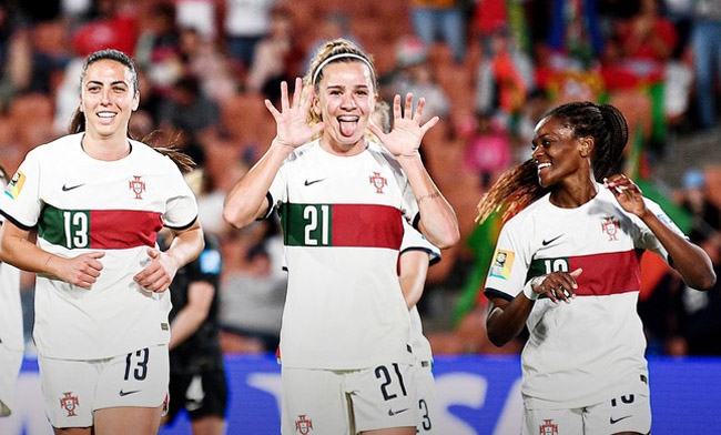 Niềm vui chiến thắng của các nữ tuyển thủ Bồ Đào Nha