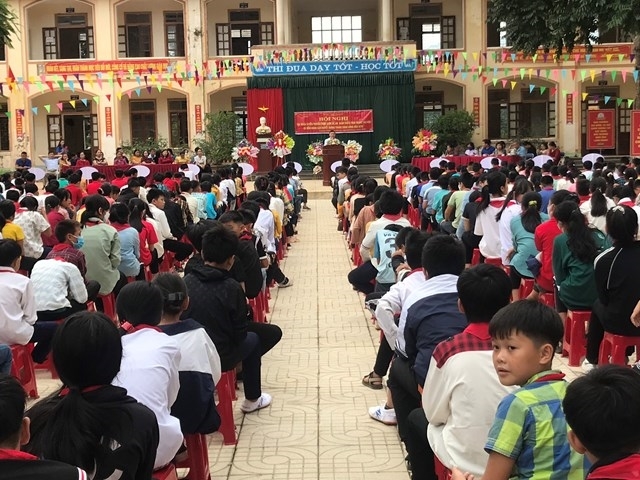 Một buổi tuyên truyền về phòng chống tảo hôn và hôn nhân cận huyết cho học sinh miền núi Nghệ An