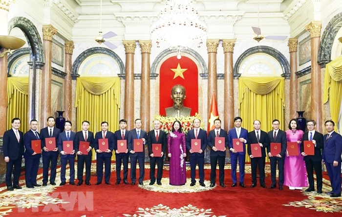 Quyền Chủ tịch nước Võ Thị Ánh Xuân với các đại sứ