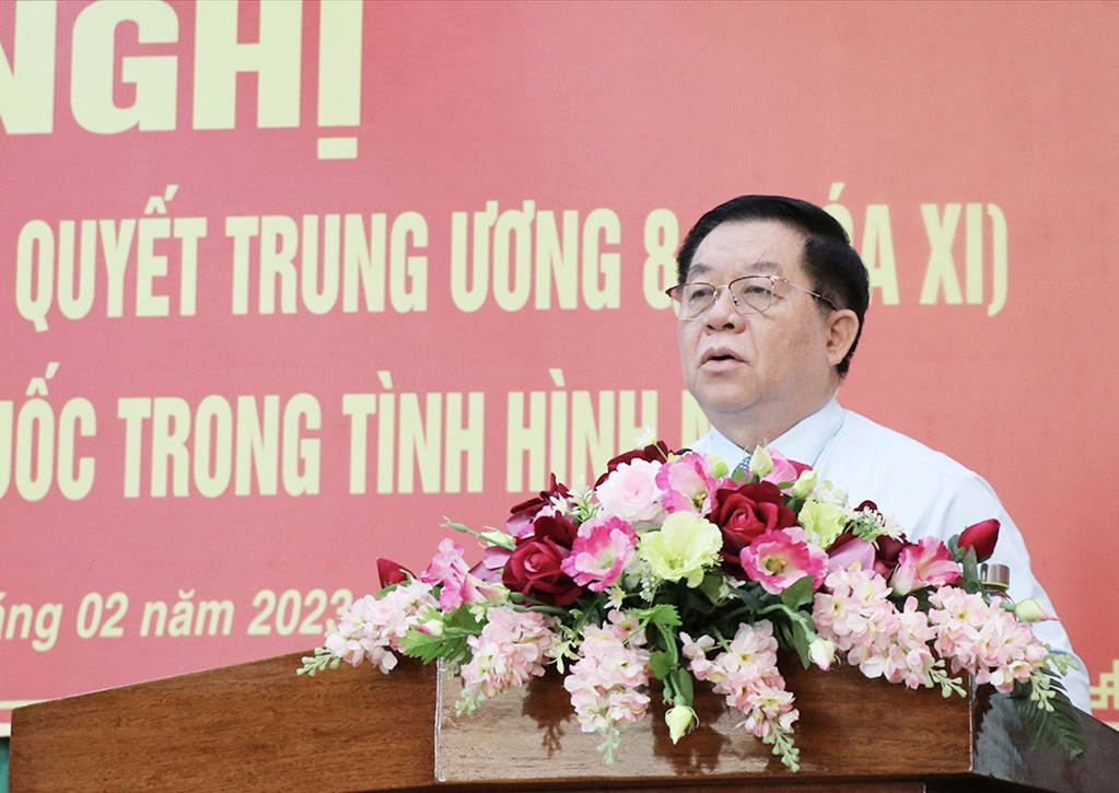 Ông Nguyễn Trọng Nghĩa - Bí thư Trung ương Đảng, Trưởng ban Tuyên giáo Trung ương phát biểu tại Hội nghị