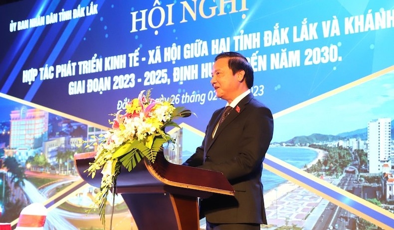Phó Chủ tịch Quốc hội Nguyễn Khắc Định phát biểu tại Hội nghị