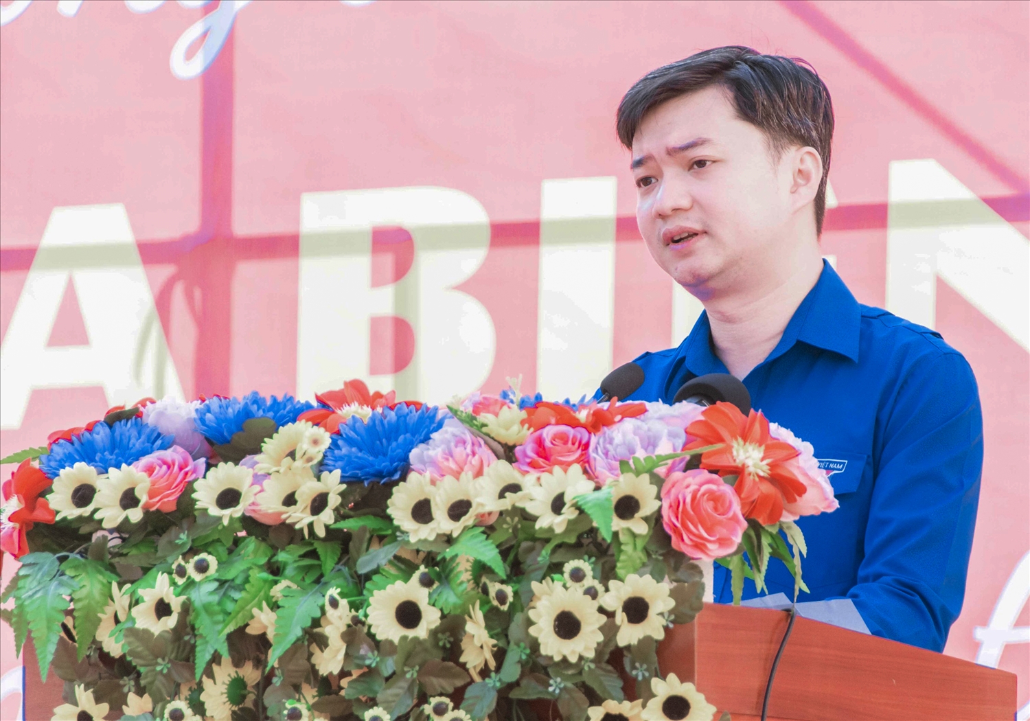 Anh Nguyễn Minh Triết - Bí thư Trung ương Đoàn, Chủ tịch Trung ương Hội Sinh viên Việt Nam phát biểu phát động Tháng ba Biên giới