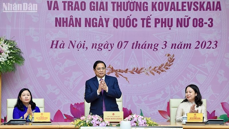 Thủ tướng Phạm Minh Chính dự và phát biểu tại buổi gặp mặt. (Ảnh: TRẦN HẢI)