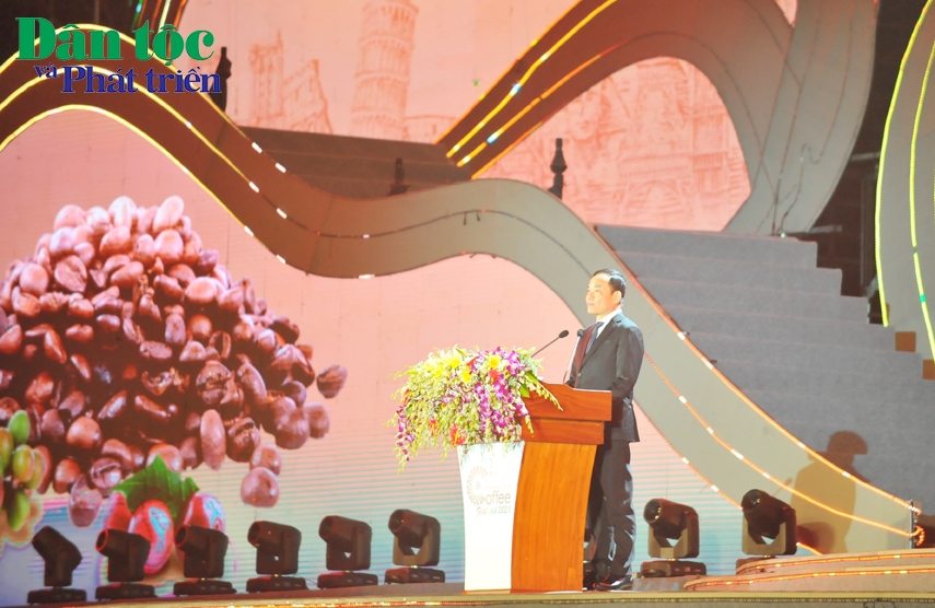 Ủy viên Ban Chấp hành Trung ương Đảng, Phó Thủ tướng Chính phủ Trần Lưu Quang phát biểu chỉ đạo tại Lễ Khai mạc Lễ hội