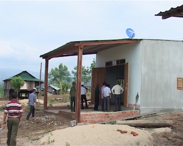 Giai đoạn 2021 – 2025: Kon Tum phấn đấu hỗ trợ xây dựng nhà mới, sửa chữa nhà ở cho 876 hộ nghèo và cận nghèo. (Ảnh MH))