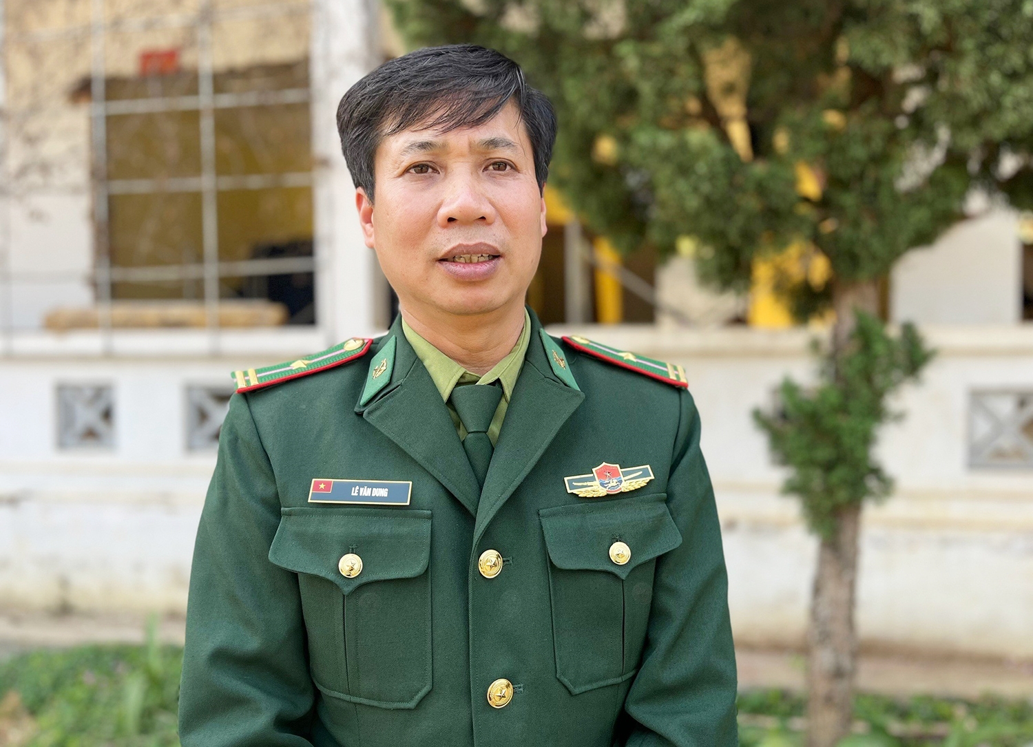 Thiếu tá Lê Văn Dung - Bí thư Đảng ủy xã Huổi Luông