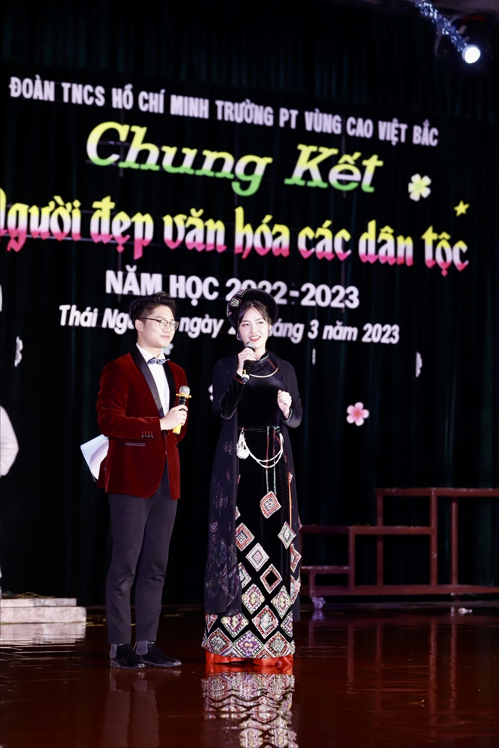 Giao lưu khách mời với Hoa hậu các dân tộc Việt Nam năm 2022 Nông Thúy Hằng
