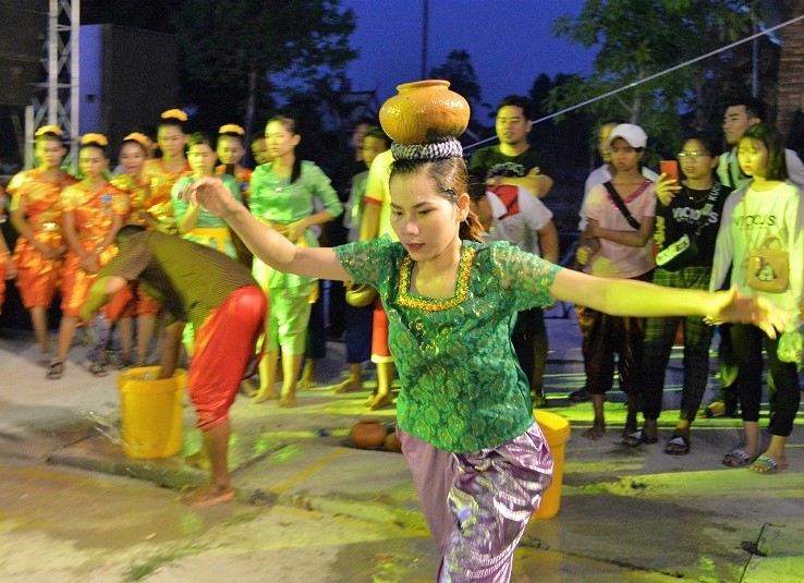 Nhiều trò chơi dân gian được tổ chức tại Ngày hội VHTT&DL đồng bào Khmer tỉnh An Giang năm 2023