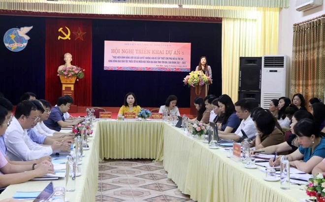 Phó Chủ tịch UBND tỉnh Vũ Thị Hiền Hạnh dự Hội nghị