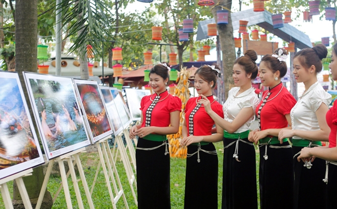 Yên Bái tổ chức Triển lãm “Ảnh đẹp Du lịch Yên Bái” tại Công viên 23/9, Quận 1, thành phố Hồ Chí Minh