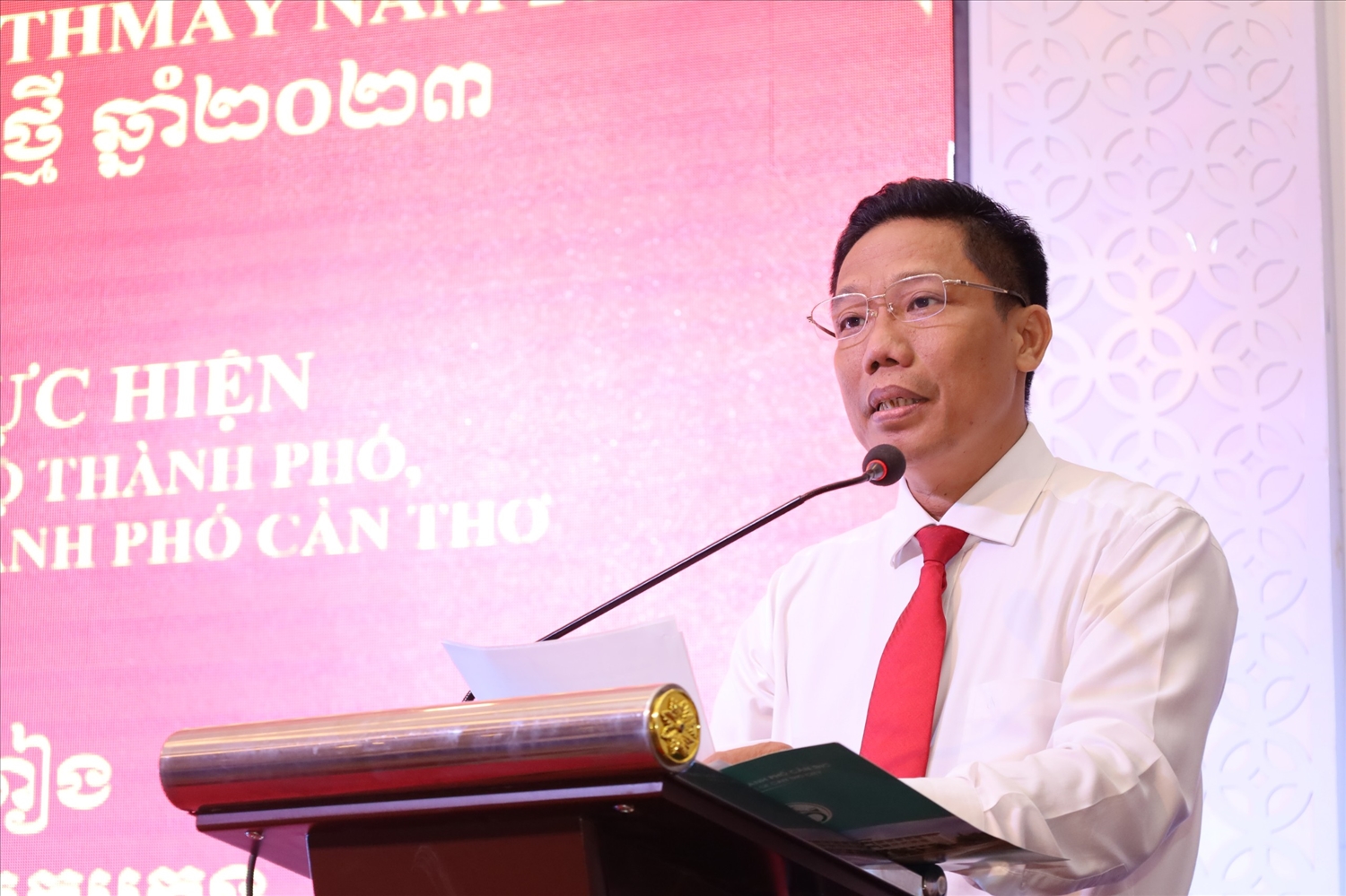  Ông Nguyễn Thực Hiện - Phó chủ UBND TP. Cần Thơ phát biểu chúc mừng tại buổi họp mặt 