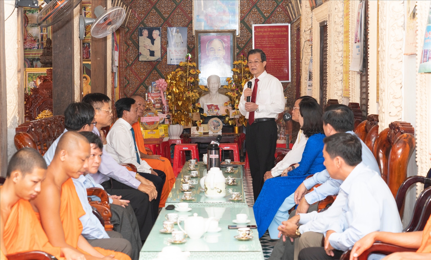 Bí thư Tỉnh ủy An Giang Lê Hồng Quang chúc mừng Tết Chôl Chnăm Thmây tại chùa Mỹ Á