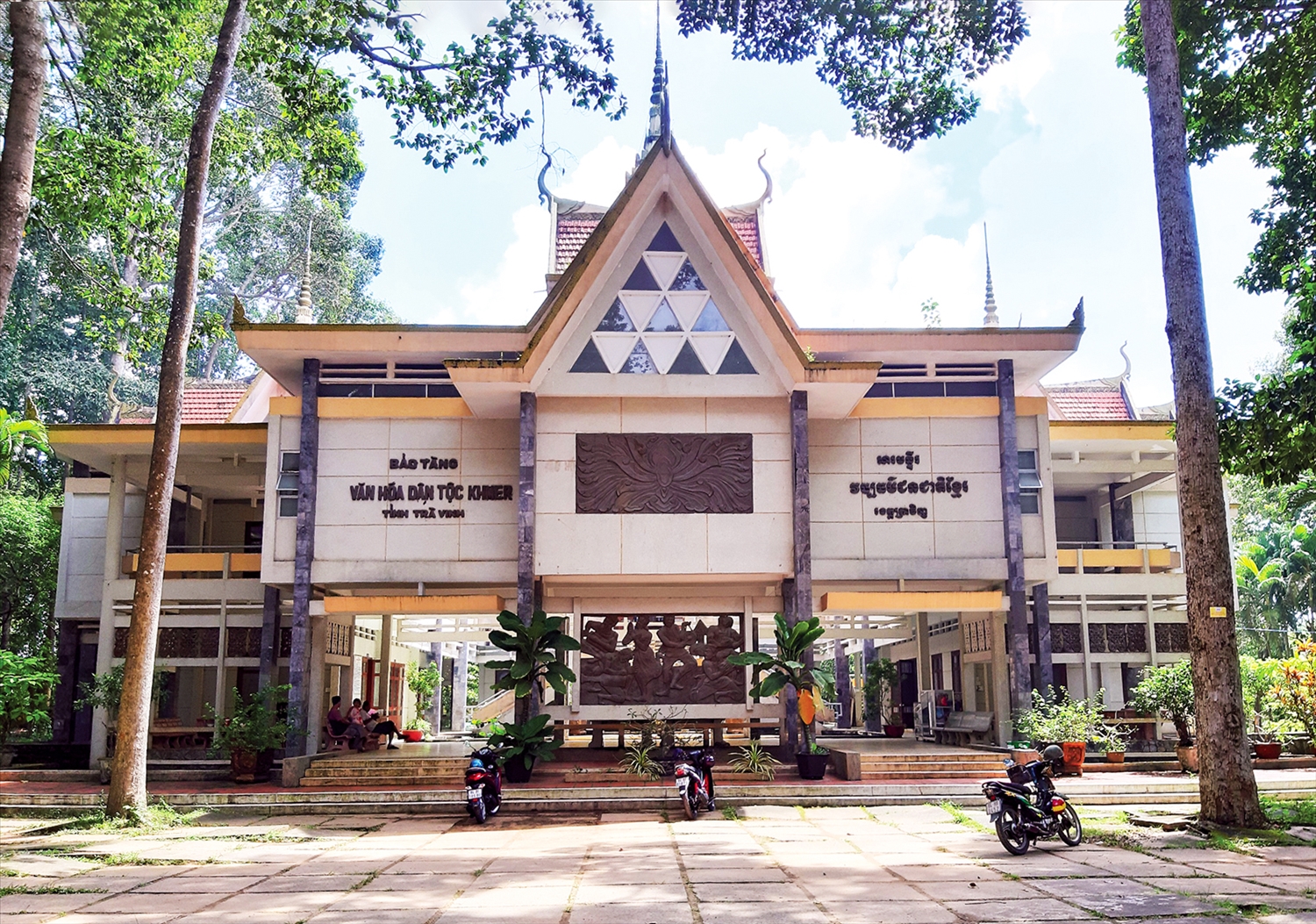 Trà Vinh và Sóc Trăng là 2 địa phương đã xây dựng nhà bảo tàng dân tộc Khmer. (Ảnh: Phương Nghi)