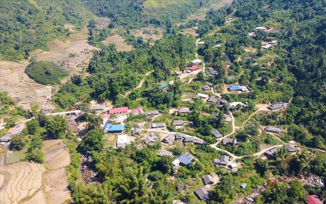 Tỉnh Lào Cai tiếp tục giành nguồn lực đầu tư cơ sở hạ tầng cho 10 xã ĐBKK 
