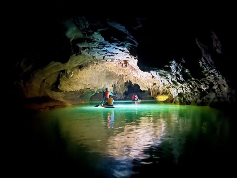 Một hang động mới được phát hiện tại xã Lâm Hóa, huyện Tuyên Hóa (Ảnh: Hiệp hội hang động Hoàng gia Anh) 