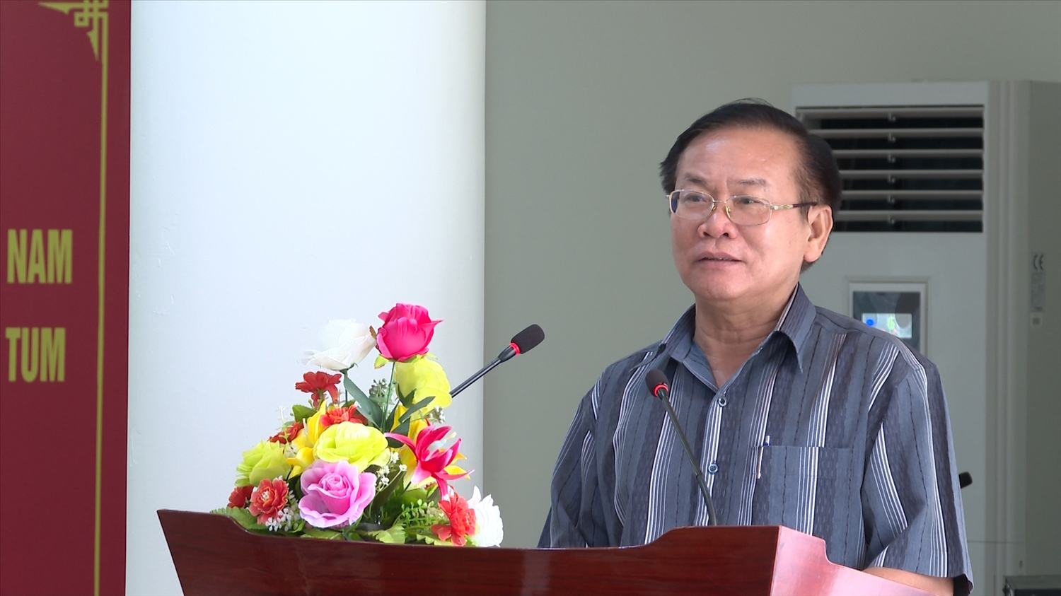 Ông Nguyễn Văn Hòa - Phó Bí thư Tỉnh ủy Kon Tum phát biểu tại buổi làm việc