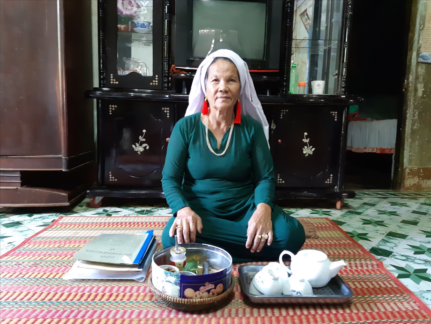 Bà Châu Thị Đông ở thôn Phú Nhuận (xã Phước Thuận, huyện Ninh Phước) là nghệ nhân hát Ariya có tiếng trong vùng người Chăm Ninh Thuận