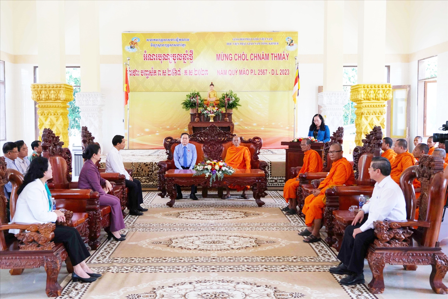 Đoàn công tác đến thăm Học Viện Phật giáo Nam tông Khmer tại quận Ô Môn, TP. Cần Thơ 