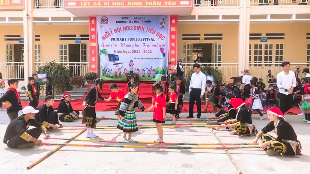 Tham gia “Ngày hội học sinh tiểu học tỉnh Lào Cai lần thứ nhất” các em học sinh Tiểu học được trải nghiệm nhiều hoạt động bổ ích