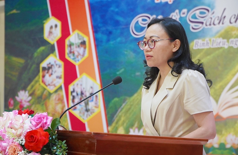 Bà Lê Ngọc Hân - Giám đốc Sở Thông tin và truyền thông tỉnh Quảng Ninh phát biểu tại Ngày sách và Văn hóa đọc Việt Nam tỉnh Quảng Ninh năm 2023