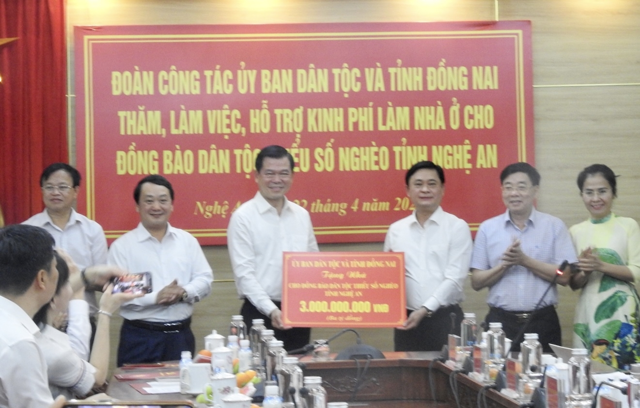 UBND tỉnh Đồng Nai hỗ trợ kinh phí xây dựng nhà ở cho hộ nghèo tỉnh Nghệ An