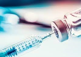 Bộ Y tế hướng dẫn các đối tượng bắt buộc tiêm vaccine. Ảnh minh hoạ