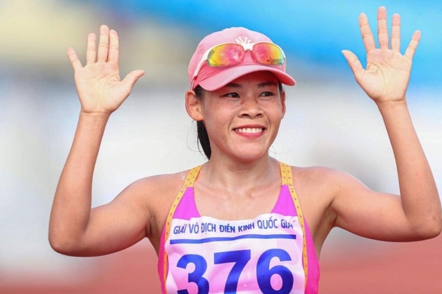 Nguyễn Thị Thanh Phúc giành HCV đầu tiên cho điền kinh Việt Nam nội dung đi bộ 20 km nữ với thành tích 1h55 phút.