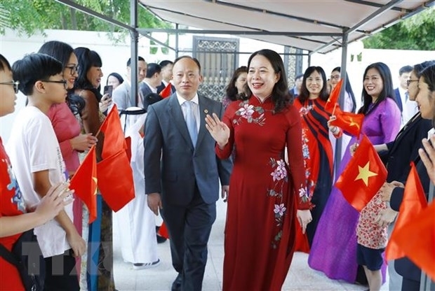 Phó Chủ tịch nước Võ Thị Ánh Xuân thăm Đại sứ quán Việt Nam tại Qatar