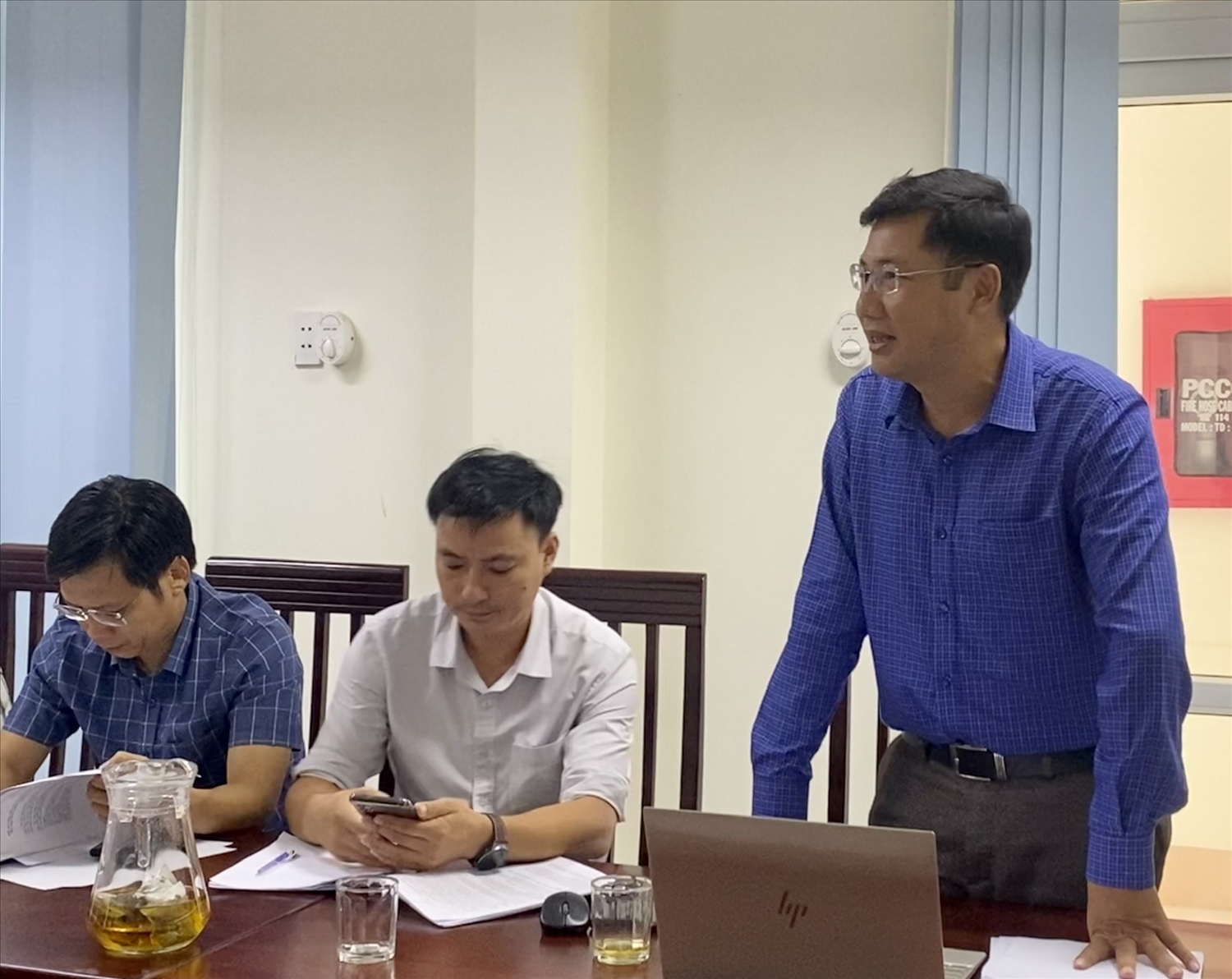 Ông U Minh Nam – Phó trưởng Ban Dân tộc tỉnh tham gia ý kiến tại buổi kiểm tra