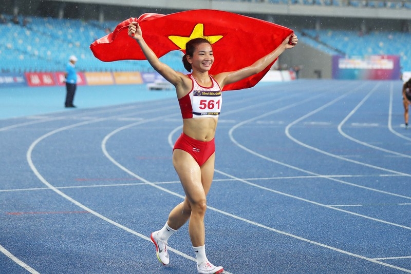 "Cô gái vàng" của điền kinh Việt Nam - Nguyễn Thị Oanh tiếp tục áp đảo các vận động viên khác. (Ảnh: Đ.N)