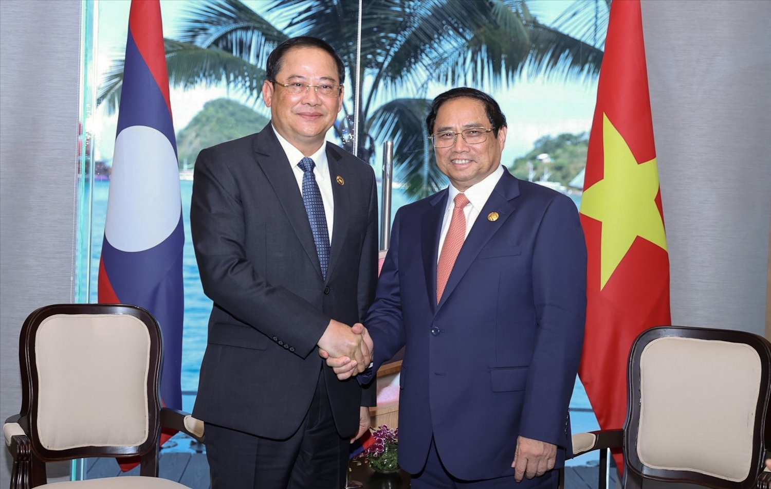 Thủ tướng Chính phủ Phạm Minh Chính có cuộc gặp với Thủ tướng Lào Sonexay Siphandone - Ảnh: VGP/Nhật Bắc