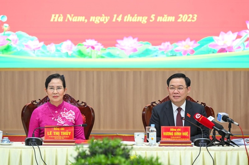 Chủ tịch Quốc hội Vương Đình Huệ chủ trì buổi làm việc với tỉnh Hà Nam. (Ảnh Duy Linh)