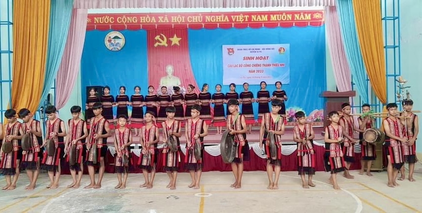 Câu lạc bộ cồng chiêng Thanh thiếu nhi năm 2023 tại Trường THCS Dân tộc Nội trú huyện Ia Pa với thành viên là các em học sinh của trường