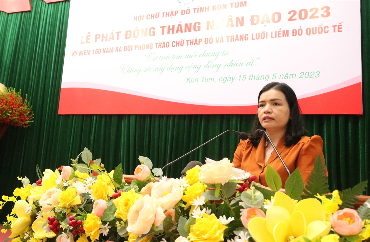 Phó Chủ tịch UBND tỉnh Kon Tum Y Ngọc phát biểu tại Lễ phát động