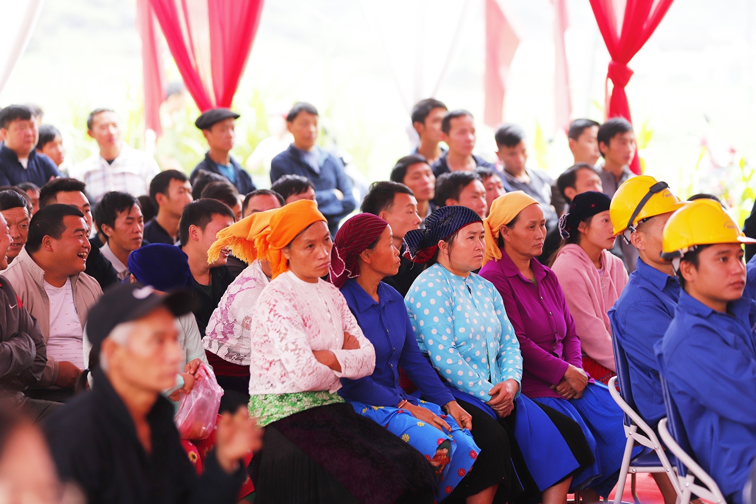 Đông đảo Nhân dân huyện Mèo Vạc tham dự Lễ khởi công