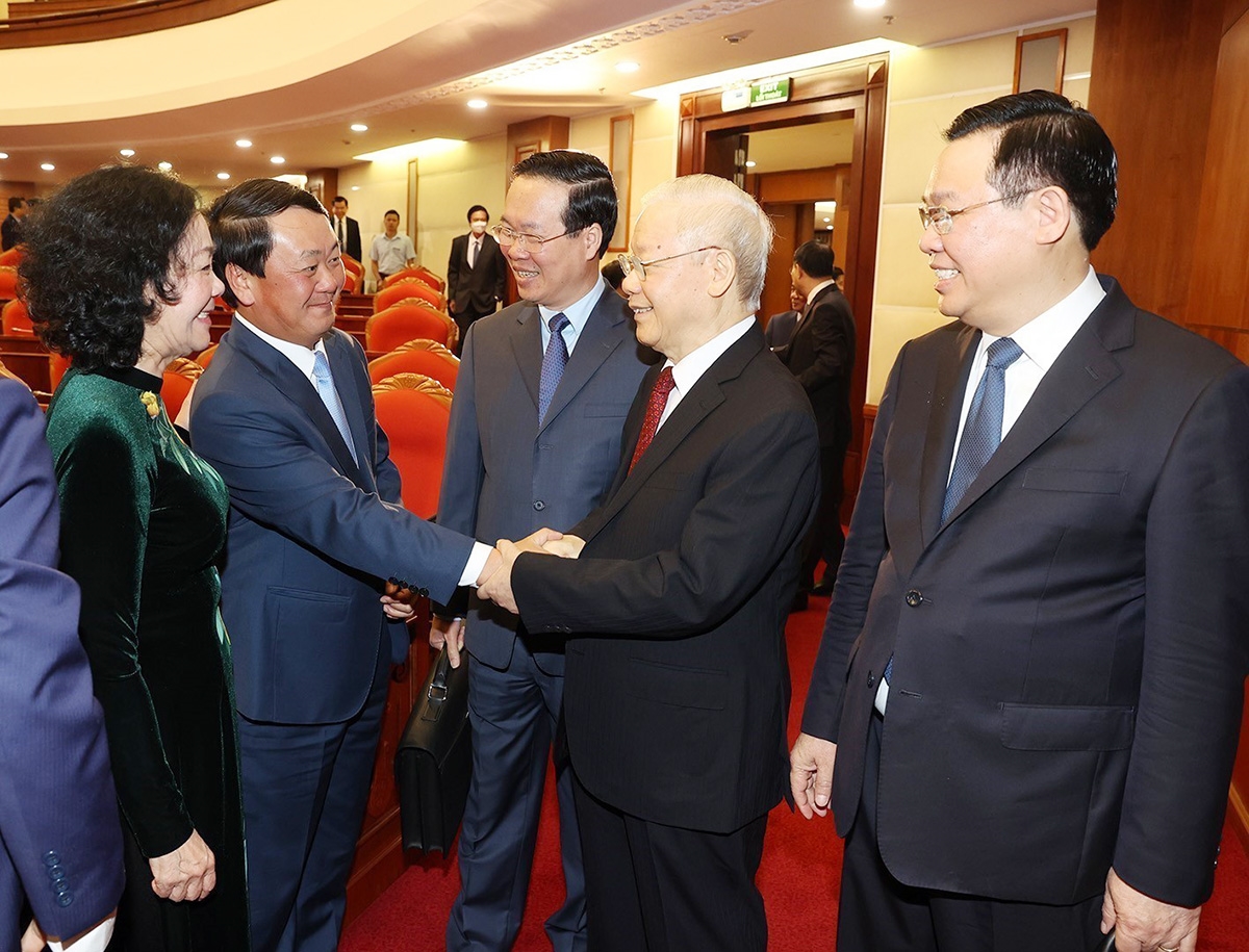 Tổng Bí thư Nguyễn Phú Trọng và lãnh đạo Đảng, Nhà nước cùng các đại biểu dự khai mạc hội nghị. (Ảnh: Trí Dũng)