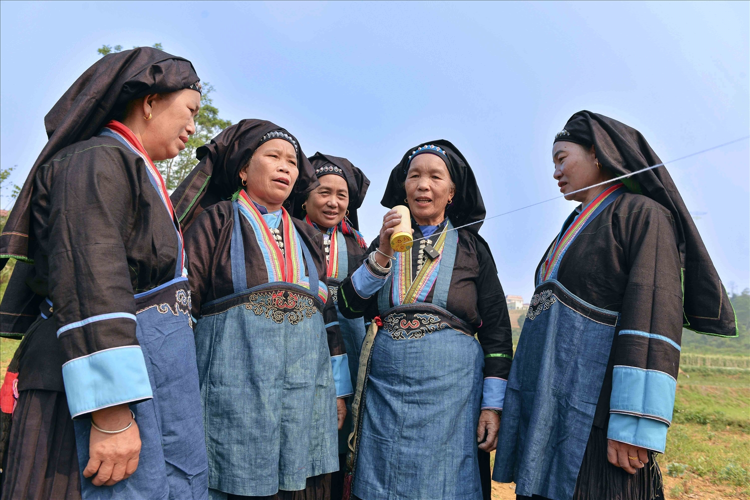 Ở Lai Châu hôm nay, chỉ có lớp người cao tuổi Pú Nả biết hát ống.